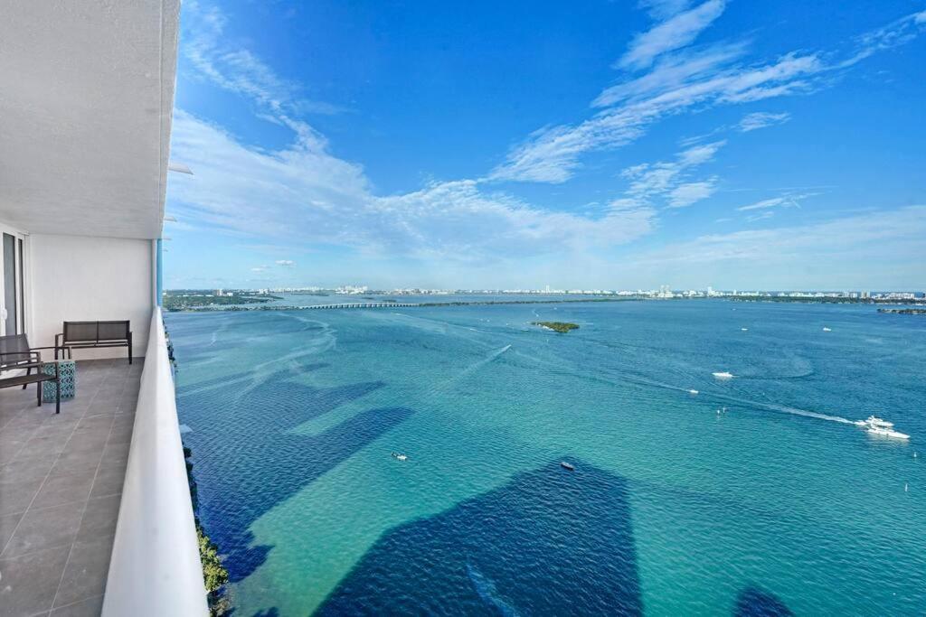 The Audrey! Penthouse With Direct Water Views! Lägenhet Miami Exteriör bild